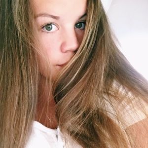 Meet your Posher, Danica